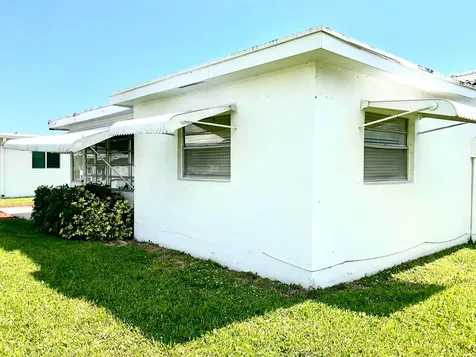 119 SW 10th Court Boynton Beach FL 33426