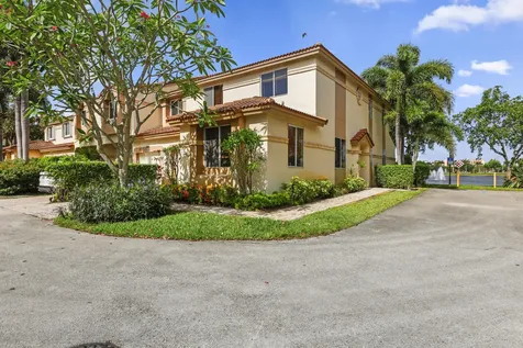 6797 Via Regina Boca Raton FL 33433