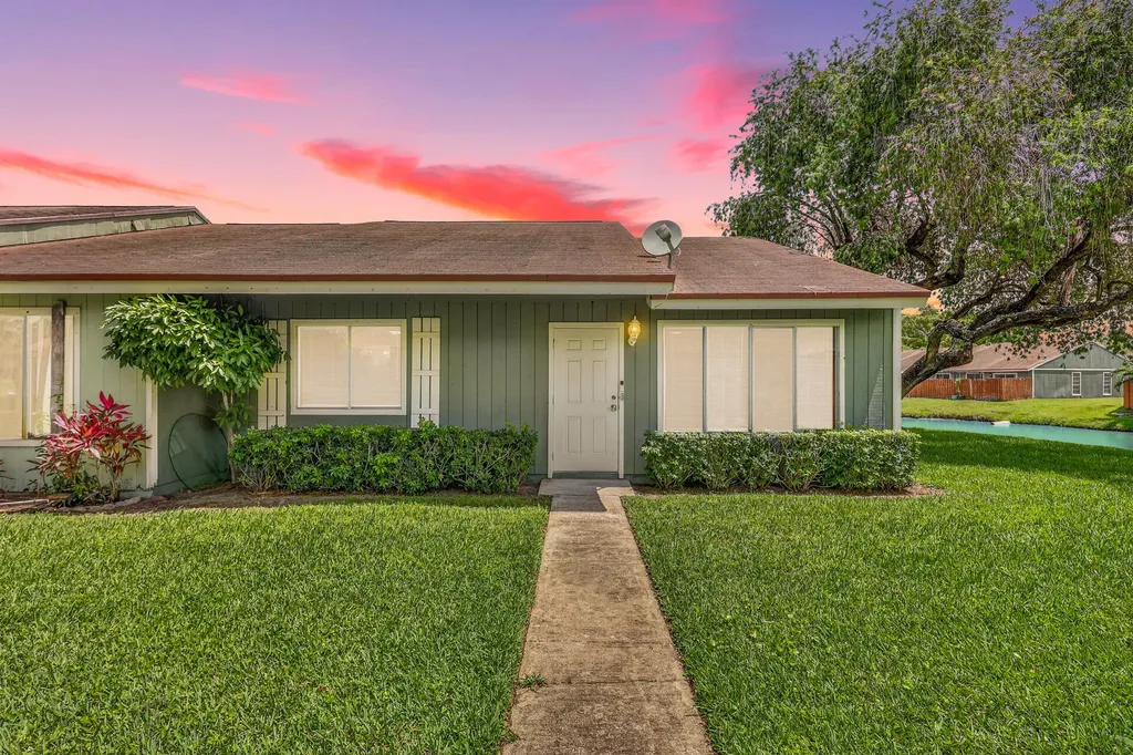 4851 Orleans Court West Palm Beach FL 33415