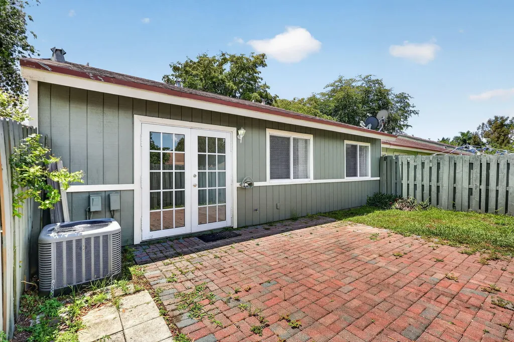 4851 Orleans Court West Palm Beach FL 33415