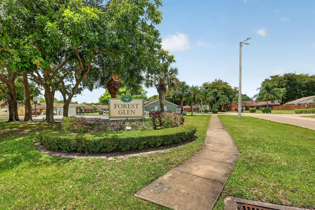 4851 Orleans Court West Palm Beach FL 33415
