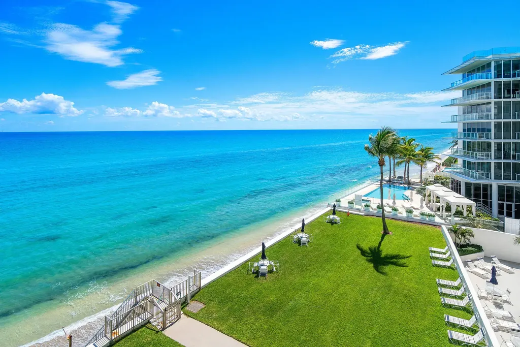 3570 S Ocean Boulevard S South Palm Beach FL 33480