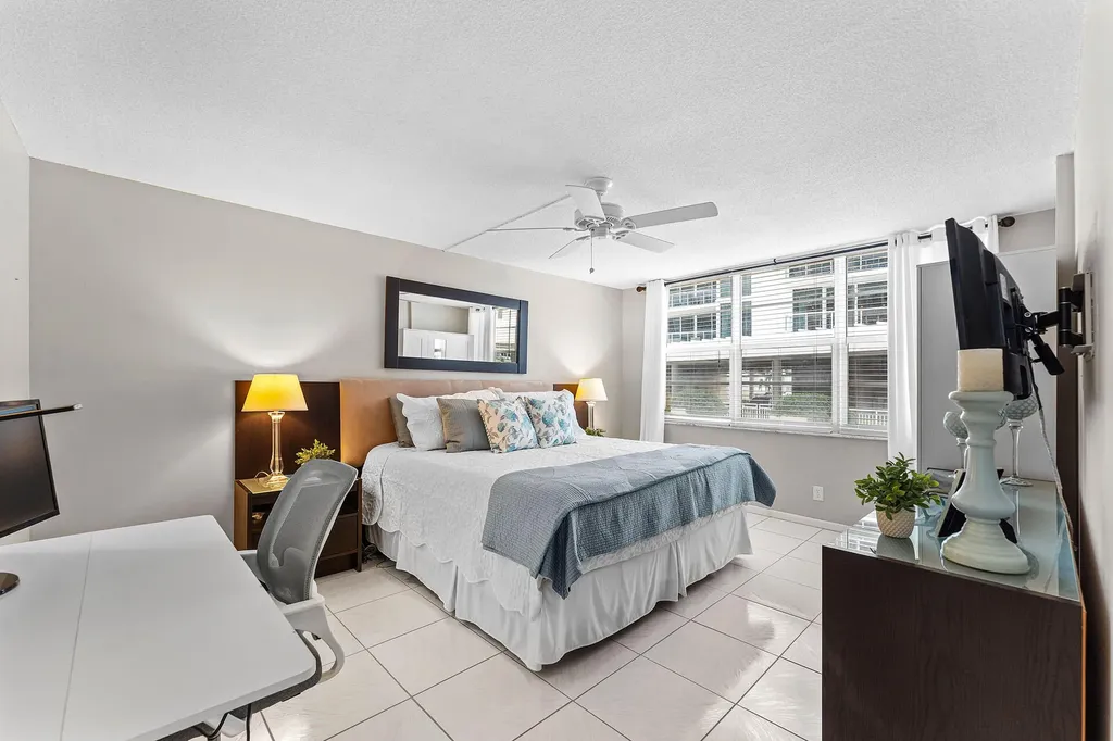 3570 S Ocean Boulevard S South Palm Beach FL 33480