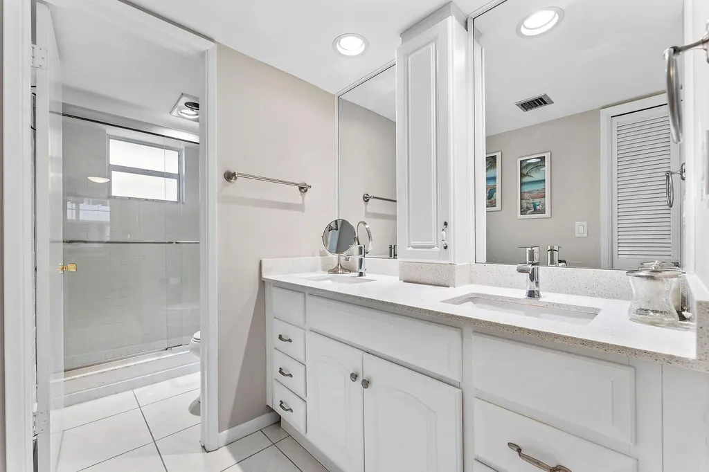 3570 S Ocean Boulevard S South Palm Beach FL 33480