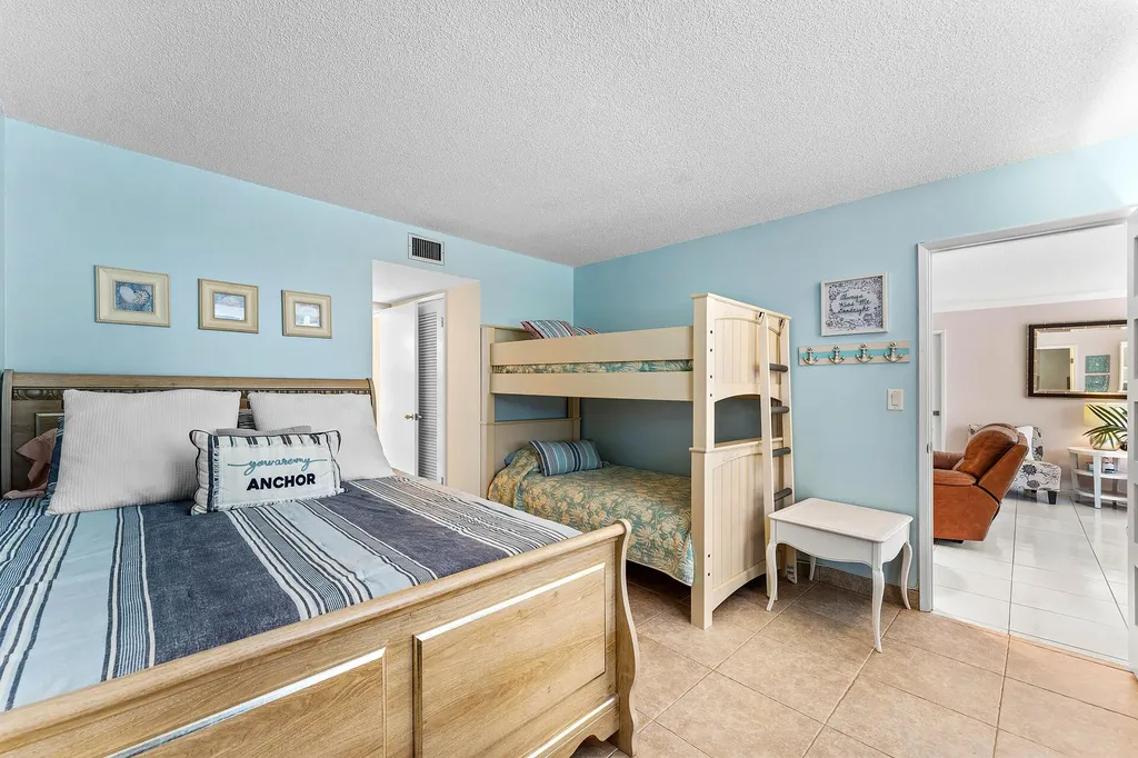3570 S Ocean Boulevard S South Palm Beach FL 33480