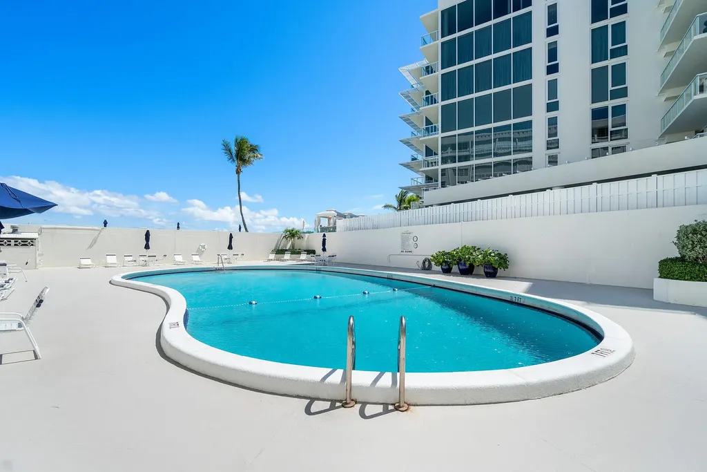 3570 S Ocean Boulevard S South Palm Beach FL 33480