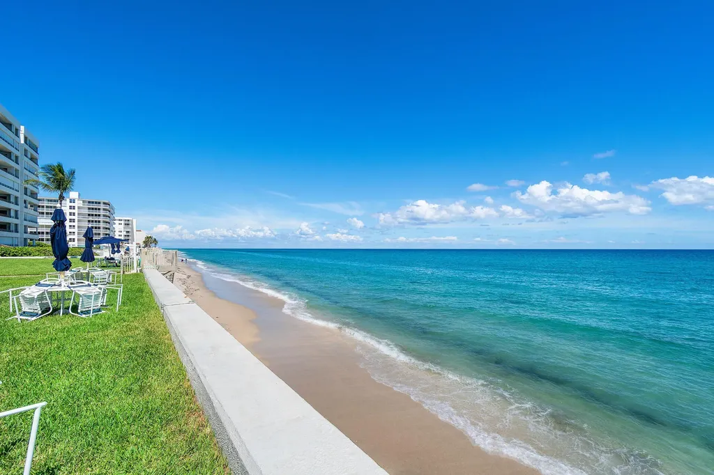 3570 S Ocean Boulevard S South Palm Beach FL 33480