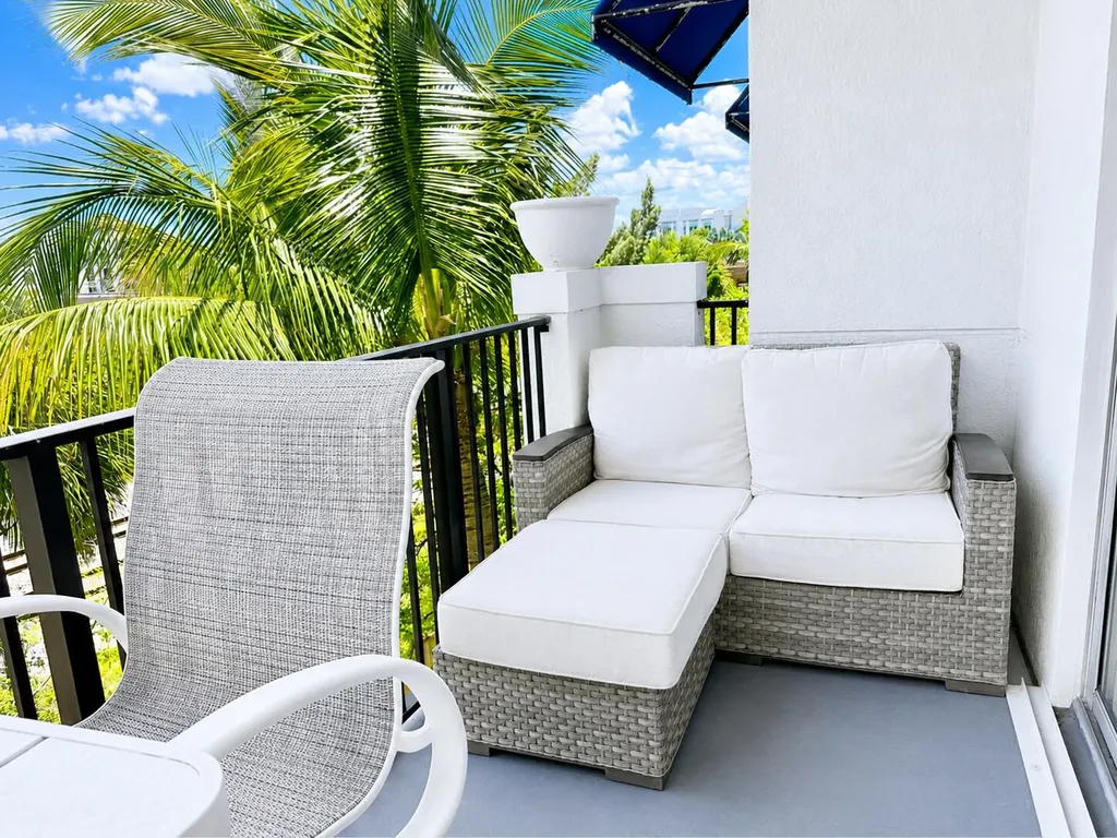 255 NE 3rd Avenue Delray Beach FL 33444