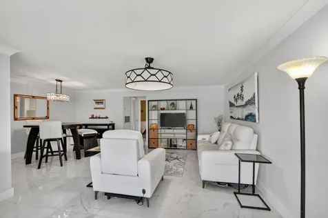 155 South Boulevard Boynton Beach FL 33435