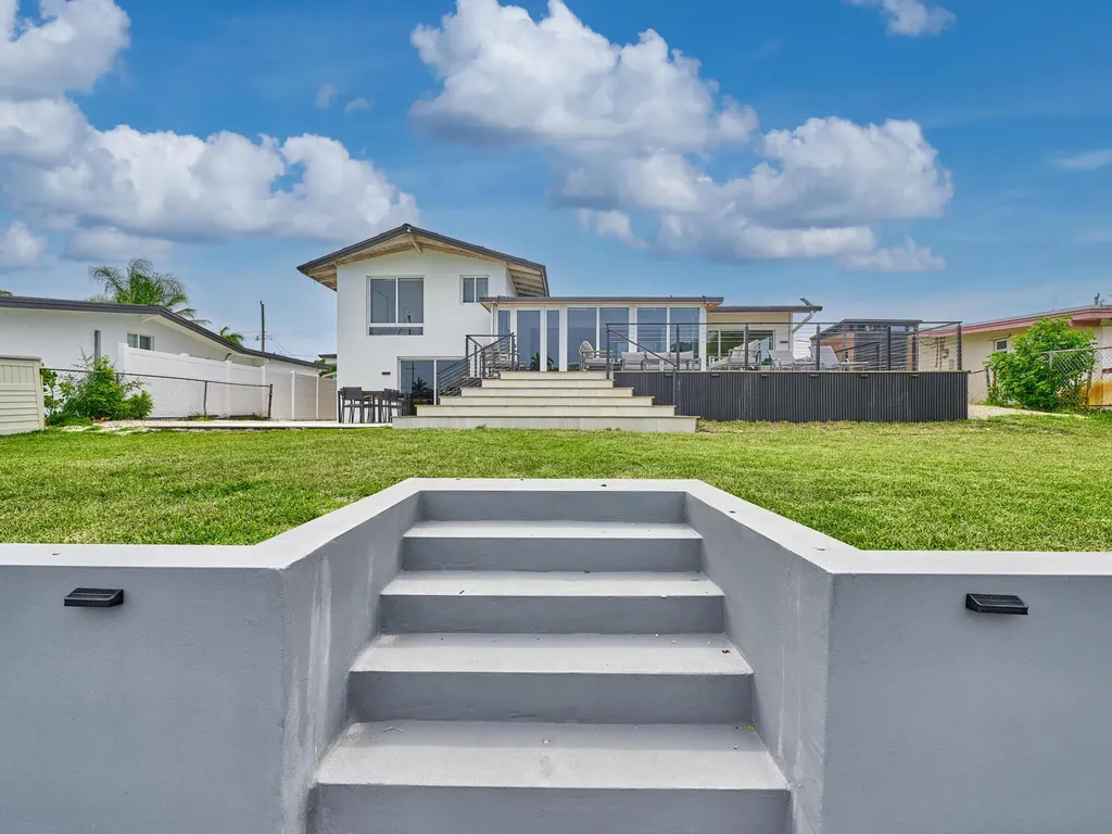 2426 Key Largo Lane Fort Lauderdale FL 33312