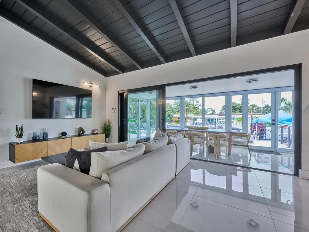 2426 Key Largo Lane Fort Lauderdale FL 33312