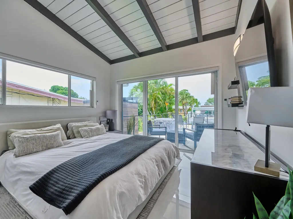 2426 Key Largo Lane Fort Lauderdale FL 33312