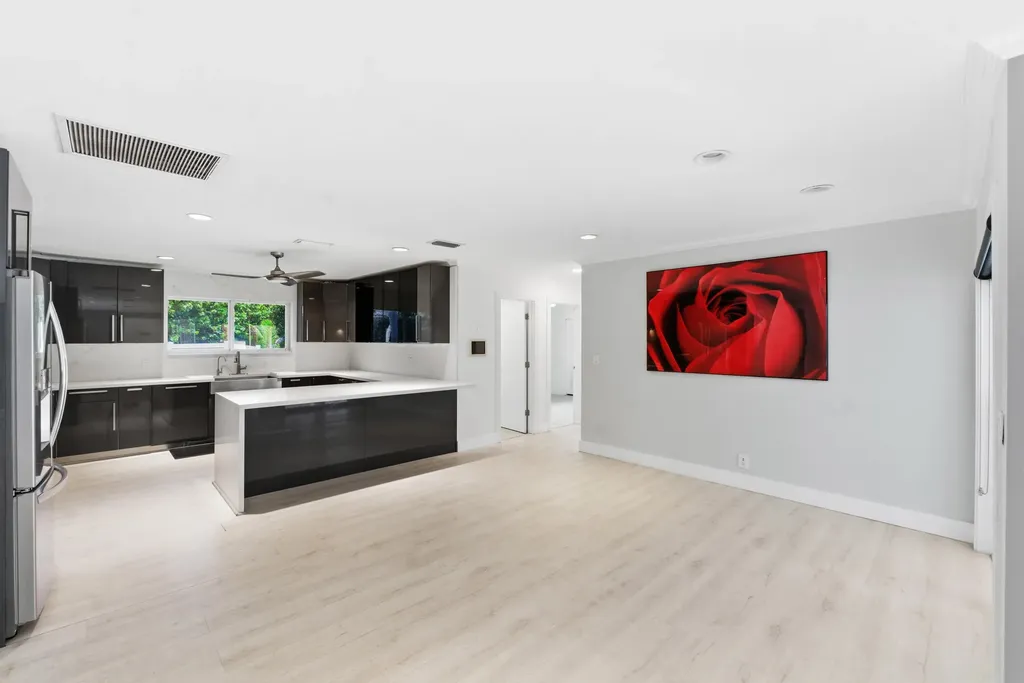 5900 Bayview Drive Fort Lauderdale FL 33308