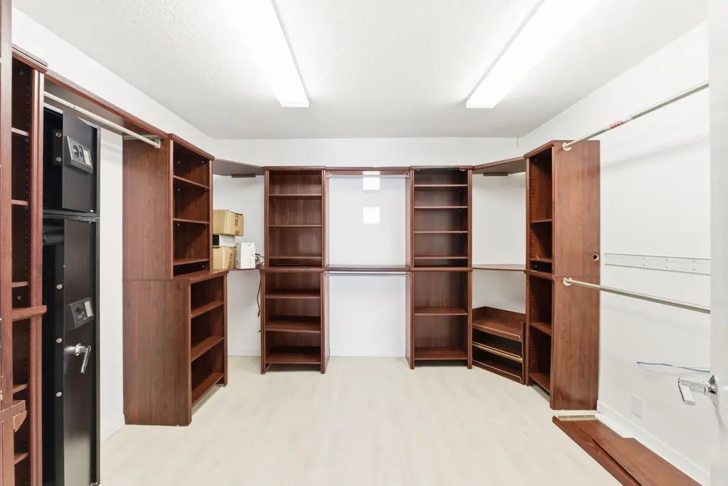 5900 Bayview Drive Fort Lauderdale FL 33308