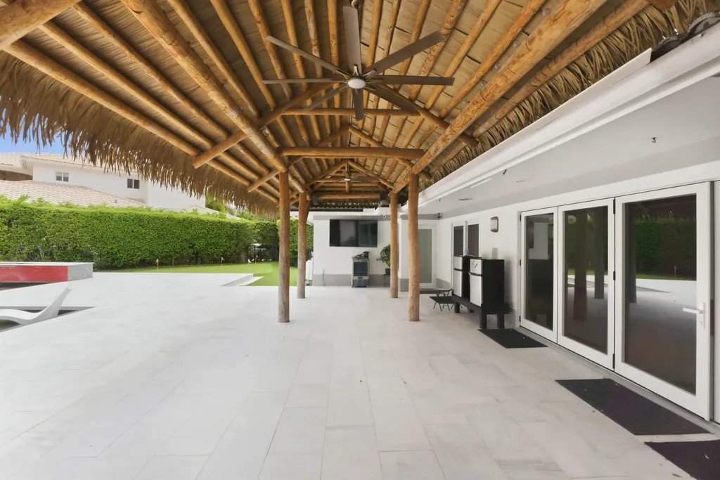 5900 Bayview Drive Fort Lauderdale FL 33308