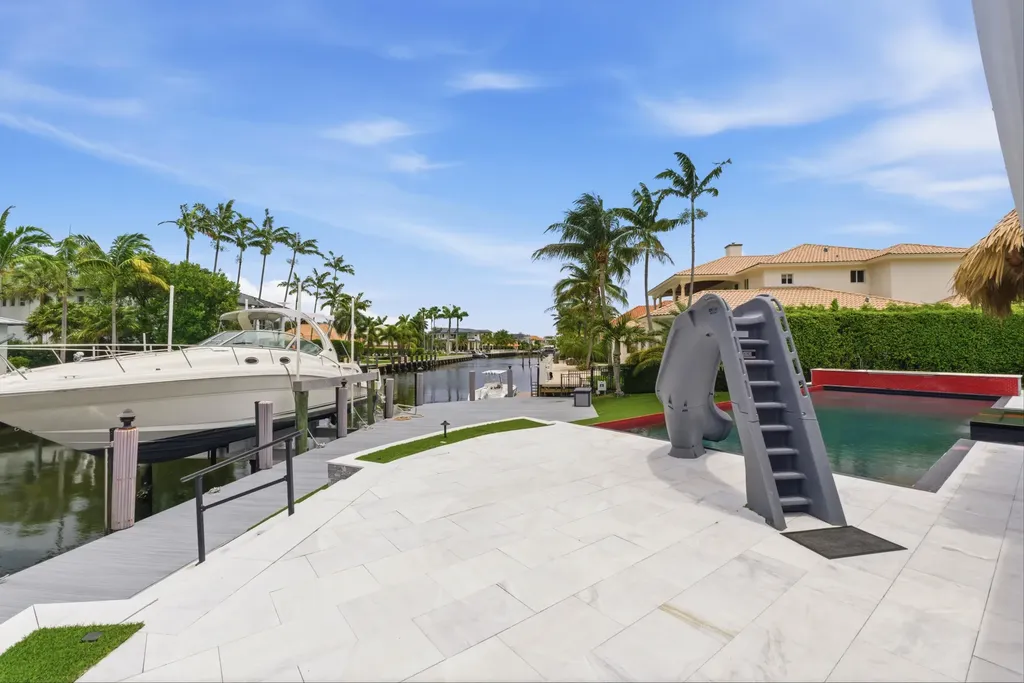 5900 Bayview Drive Fort Lauderdale FL 33308