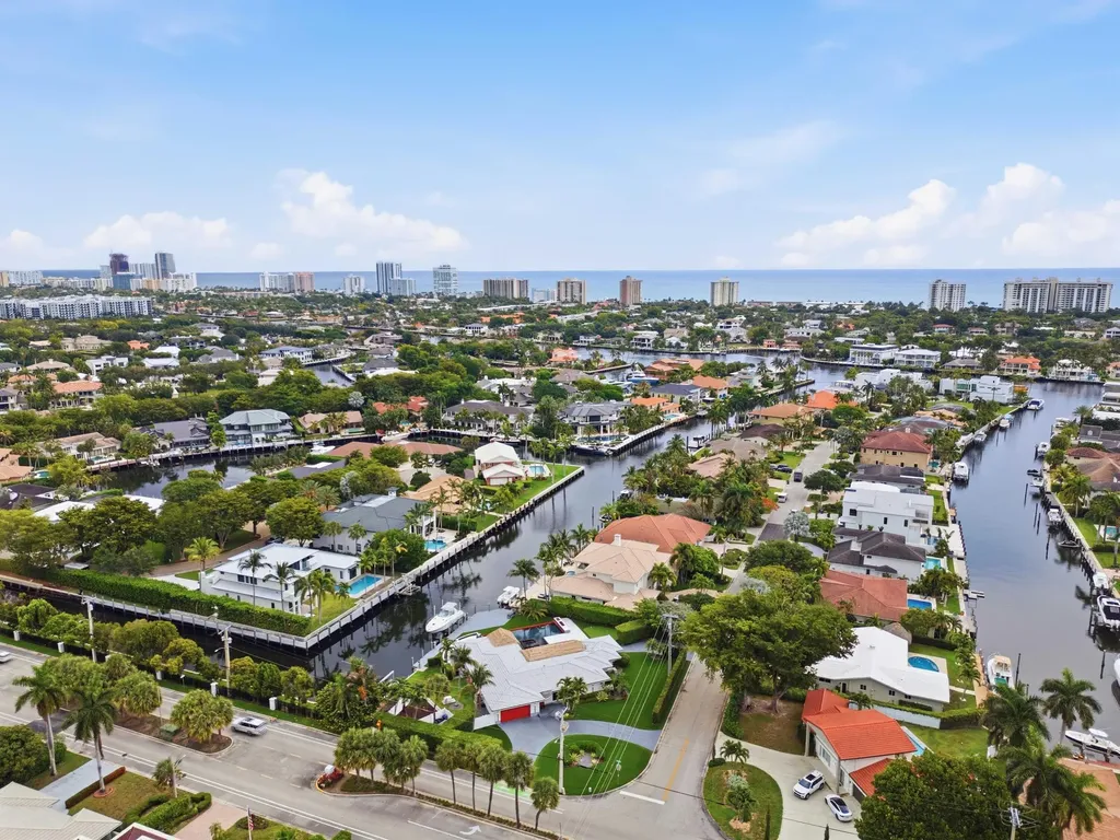 5900 Bayview Drive Fort Lauderdale FL 33308