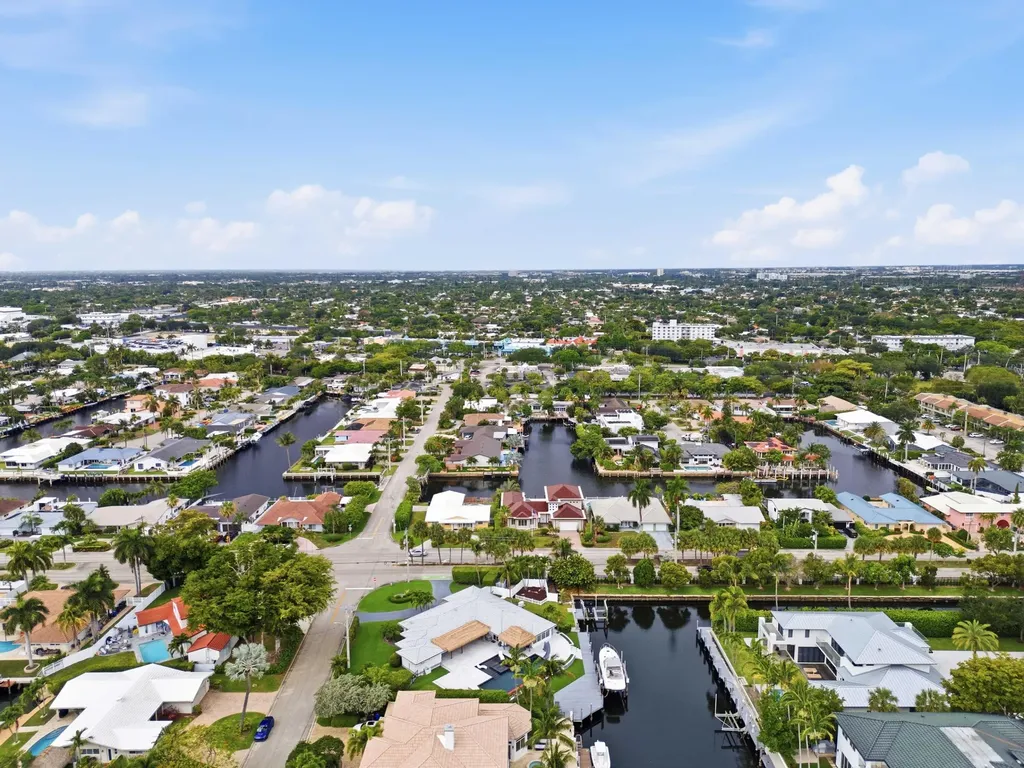 5900 Bayview Drive Fort Lauderdale FL 33308
