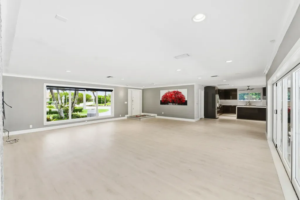5900 Bayview Drive Fort Lauderdale FL 33308
