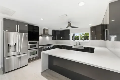 5900 Bayview Drive Fort Lauderdale FL 33308