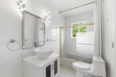 5900 Bayview Drive Fort Lauderdale FL 33308