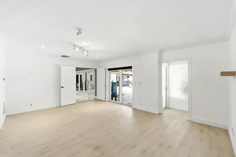 5900 Bayview Drive Fort Lauderdale FL 33308