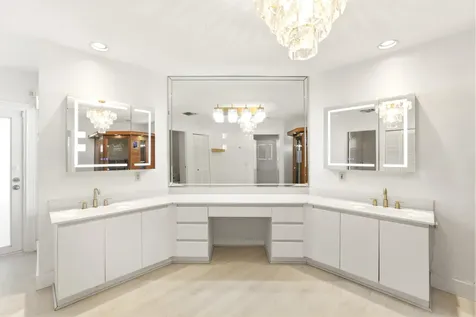 5900 Bayview Drive Fort Lauderdale FL 33308
