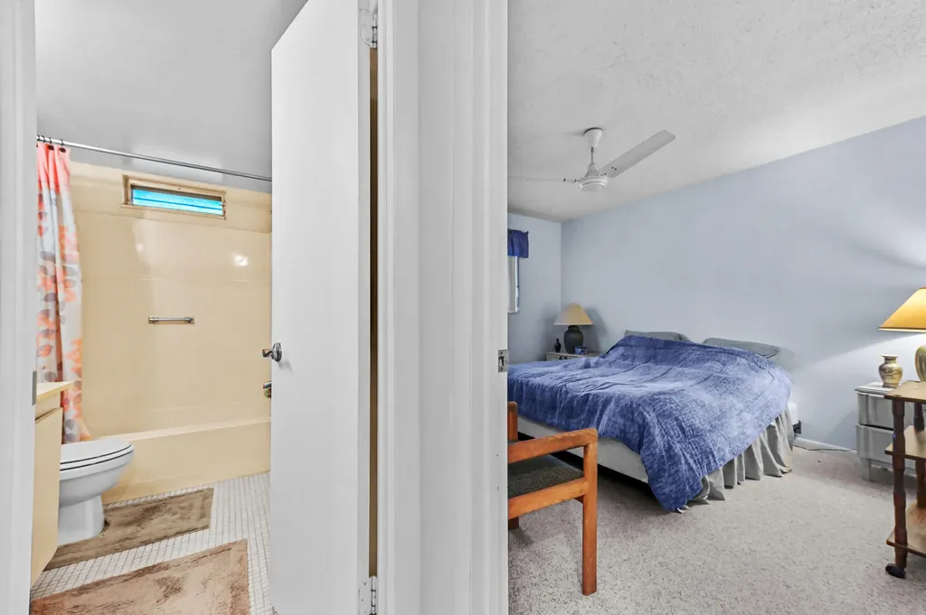 2615 NE 3rd Court Boynton Beach FL 33435