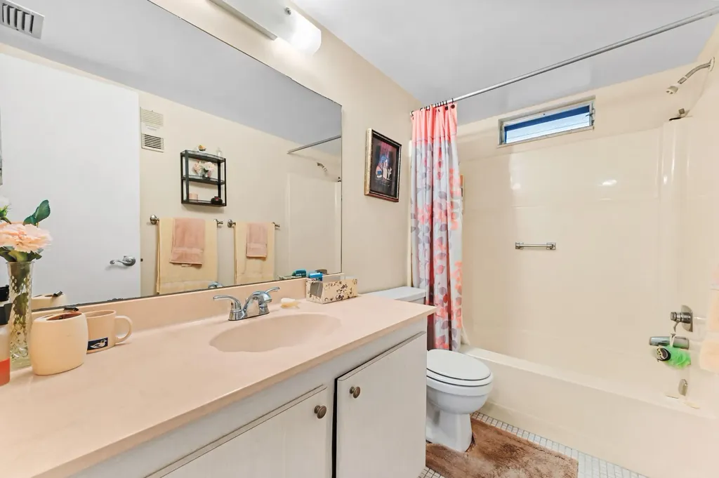 2615 NE 3rd Court Boynton Beach FL 33435