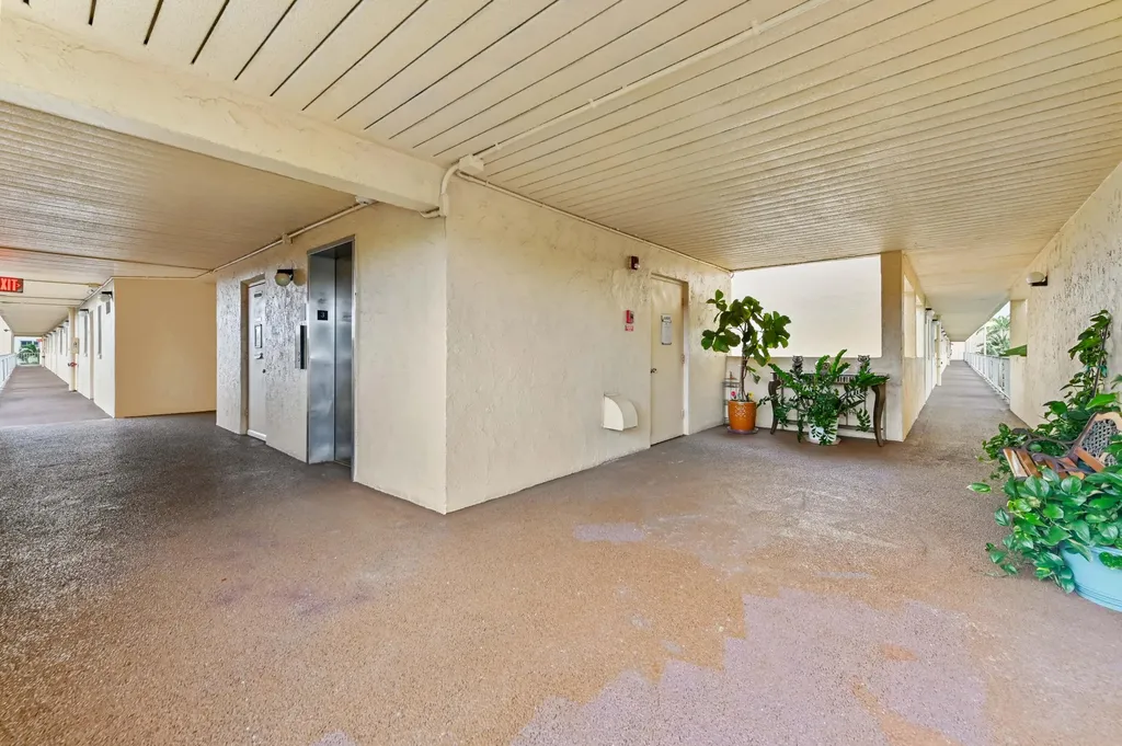2615 NE 3rd Court Boynton Beach FL 33435