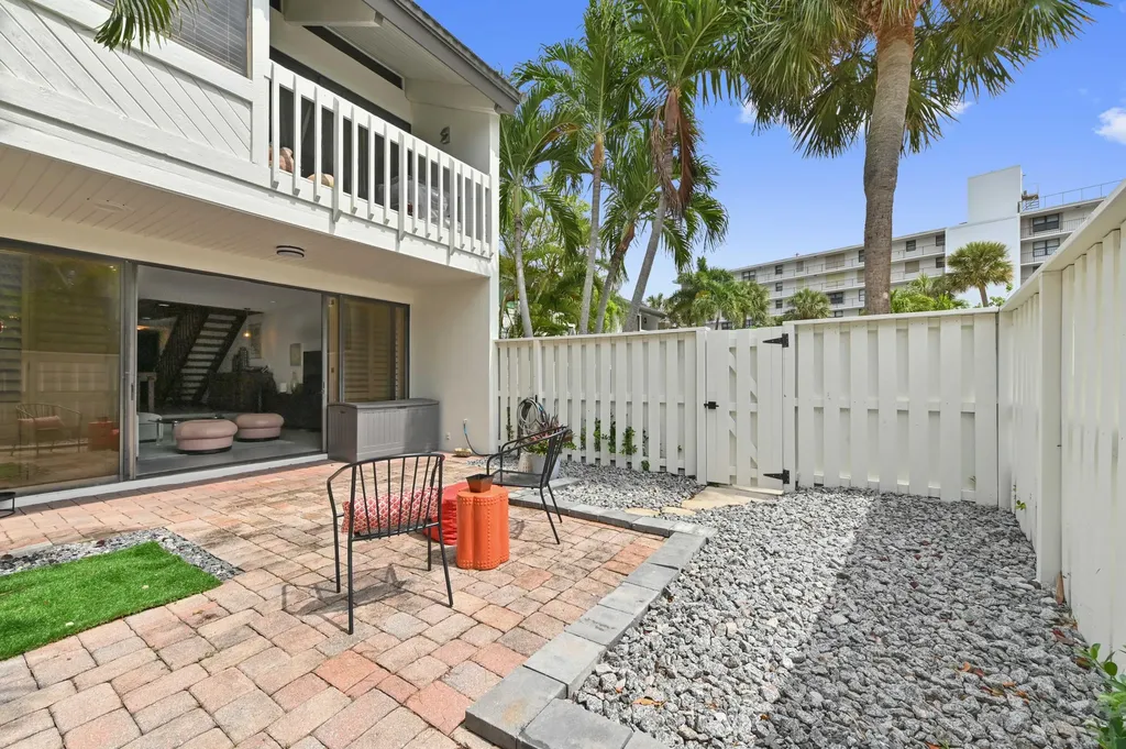 3543 S Ocean Boulevard South Palm Beach FL 33480