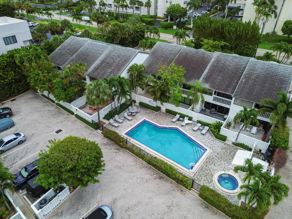 3543 S Ocean Boulevard South Palm Beach FL 33480