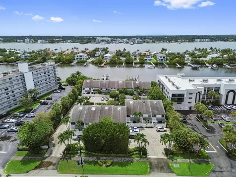 3543 S Ocean Boulevard South Palm Beach FL 33480