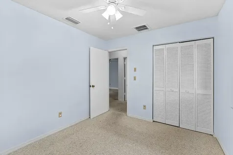 975 4th Lane Vero Beach FL 32962