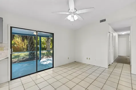 975 4th Lane Vero Beach FL 32962