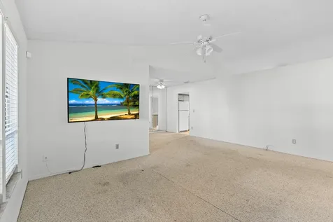 975 4th Lane Vero Beach FL 32962