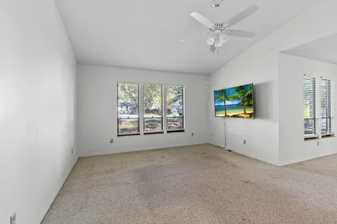 975 4th Lane Vero Beach FL 32962