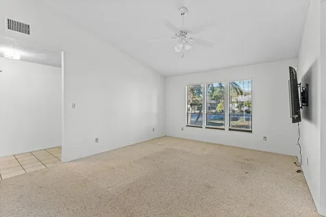 975 4th Lane Vero Beach FL 32962