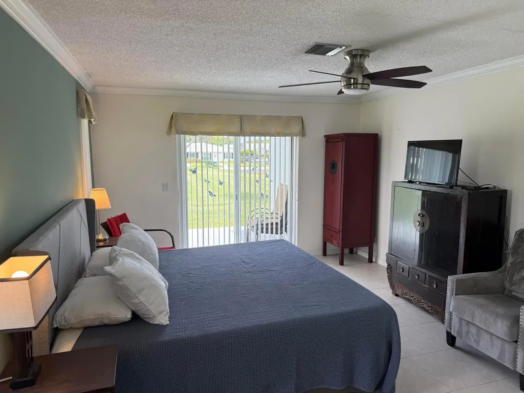 2521 Pansey Lane Delray Beach FL 33445