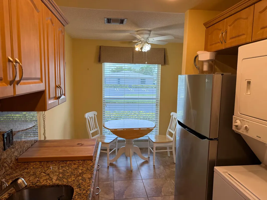 2521 Pansey Lane Delray Beach FL 33445