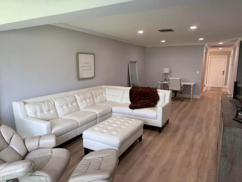 2521 Pansey Lane Delray Beach FL 33445