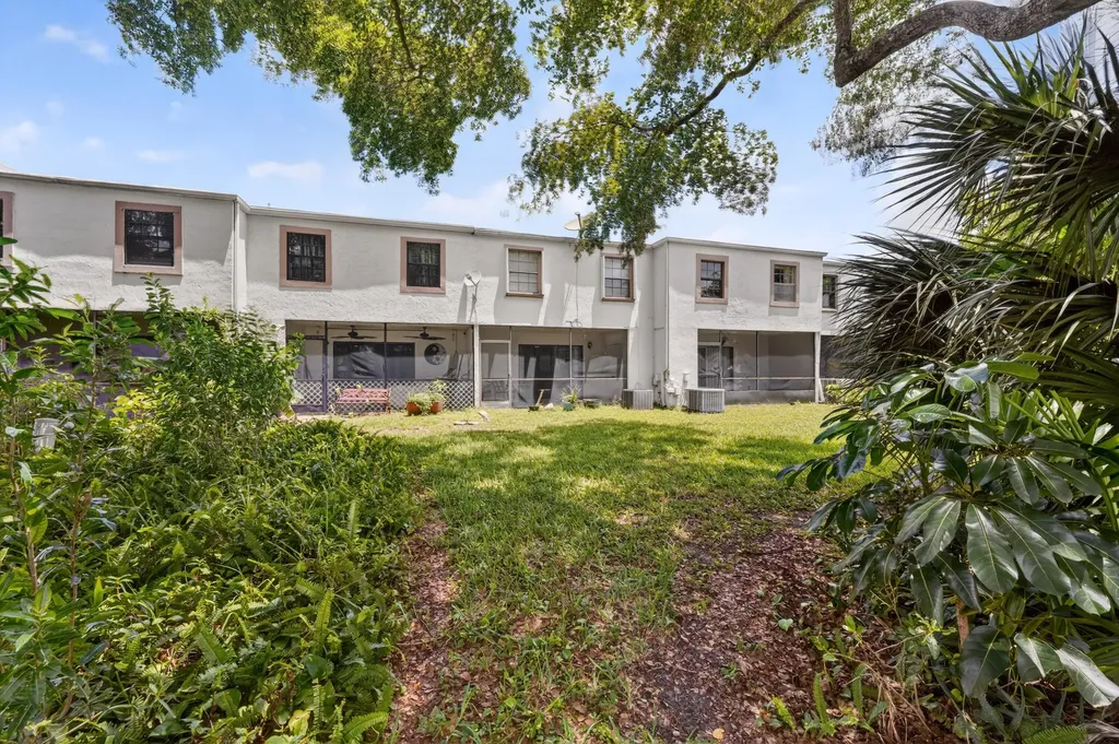 9409 NW 42nd Street Sunrise FL 33351