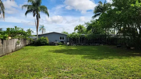 6522 NW 1st Street Margate FL 33063