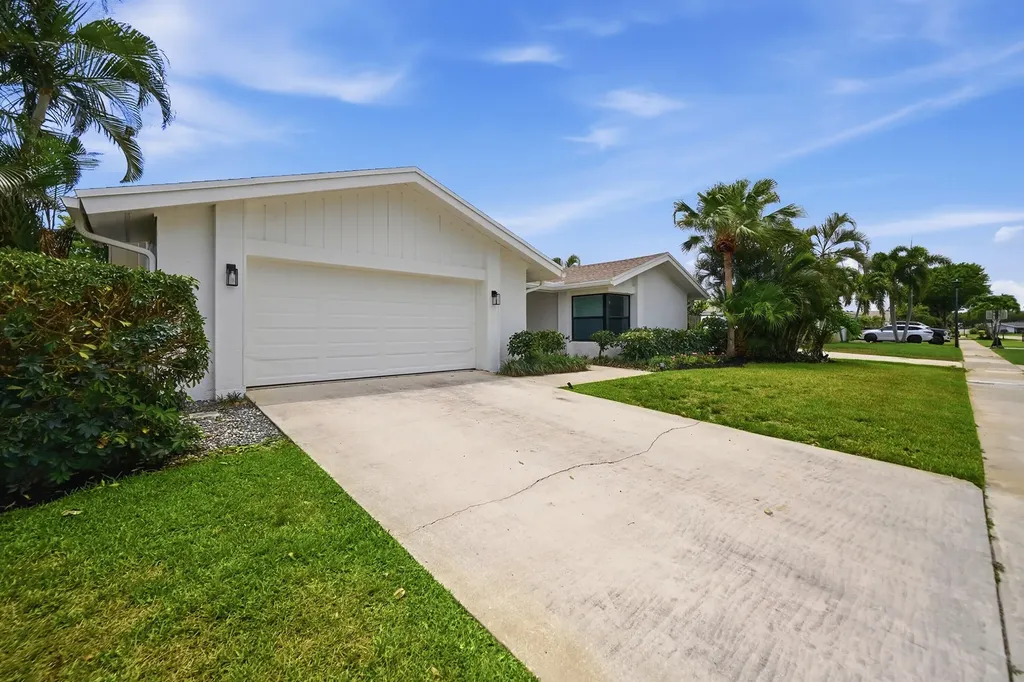 4178 Birchwood Drive Boca Raton FL 33487
