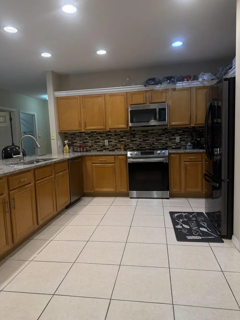 133 Inconnu Court Poinciana FL 34759