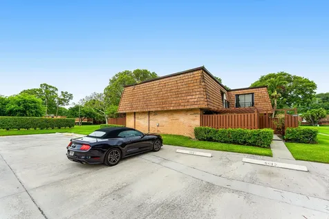 2005 20th Lane Greenacres FL 33463