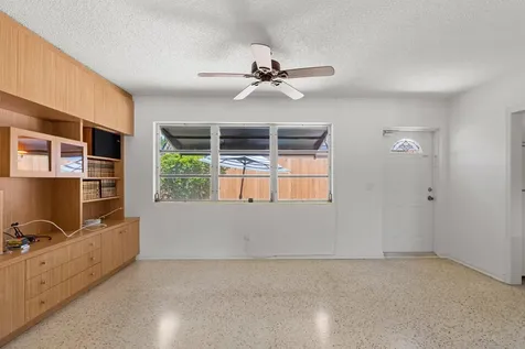 1725 N Lakeside Drive Lake Worth Beach FL 33460