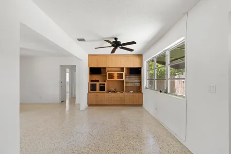 1725 N Lakeside Drive Lake Worth Beach FL 33460