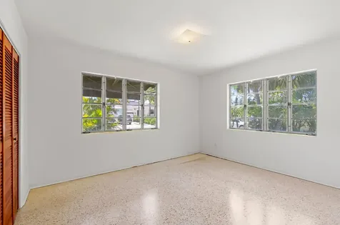 1725 N Lakeside Drive Lake Worth Beach FL 33460