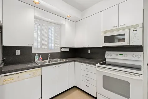 1725 N Lakeside Drive Lake Worth Beach FL 33460